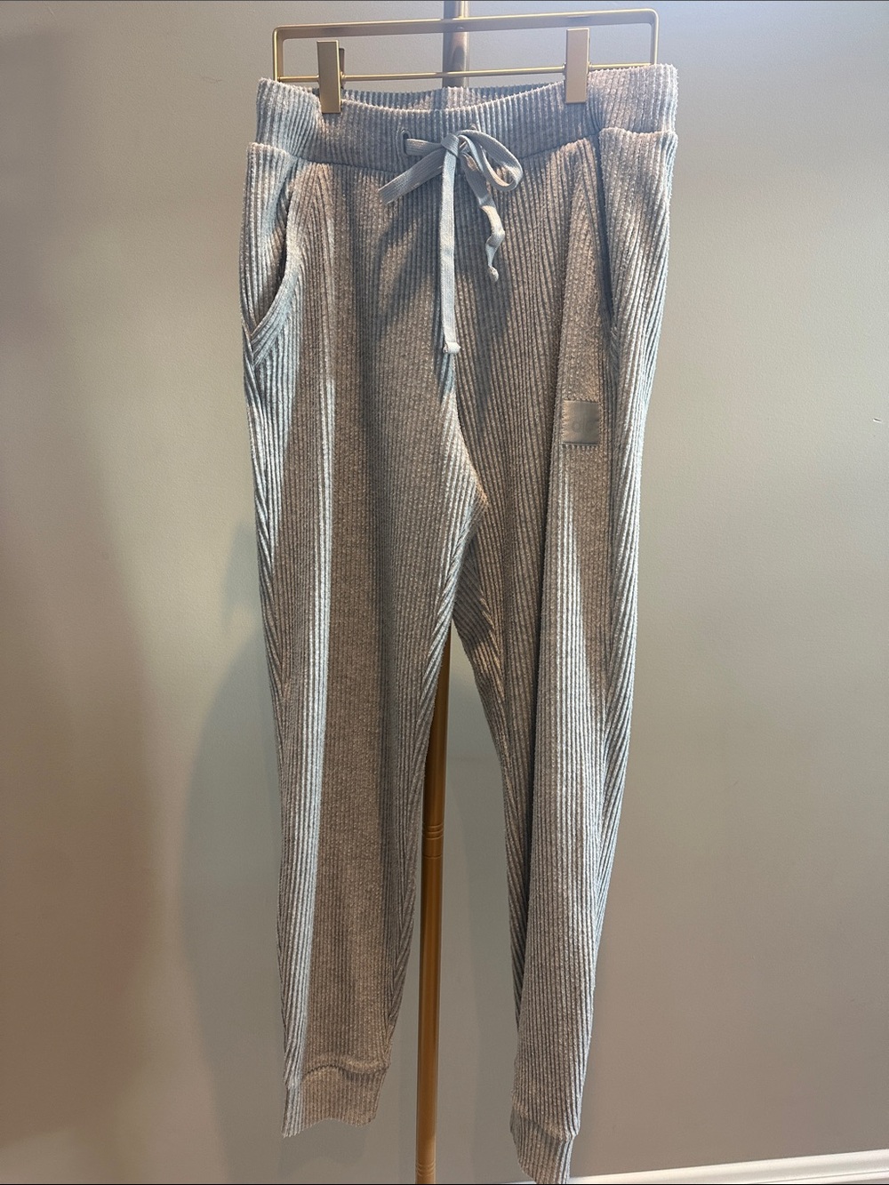 ALO Yoga Muse Ribbed Sweatpants Grey Size Small